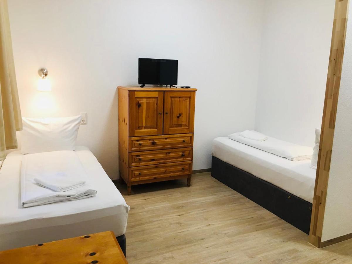 Apartamente ฟูลิงเกิน ภายนอก รูปภาพ
